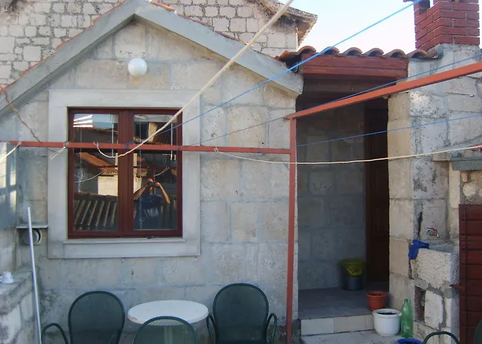 Roso Gasthuis Trogir